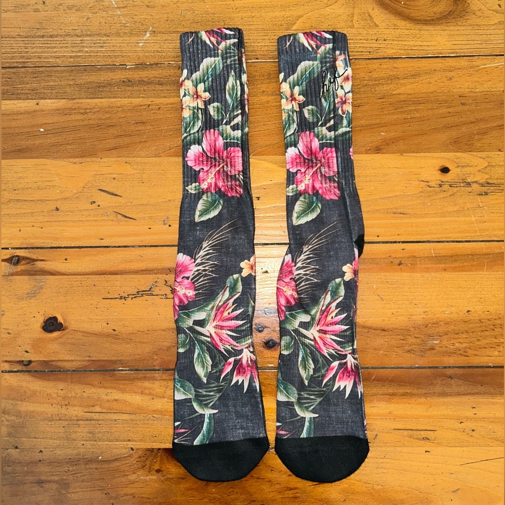 HUF Unisex Pink and Black Hawaiian Floral Casual Crew Socks